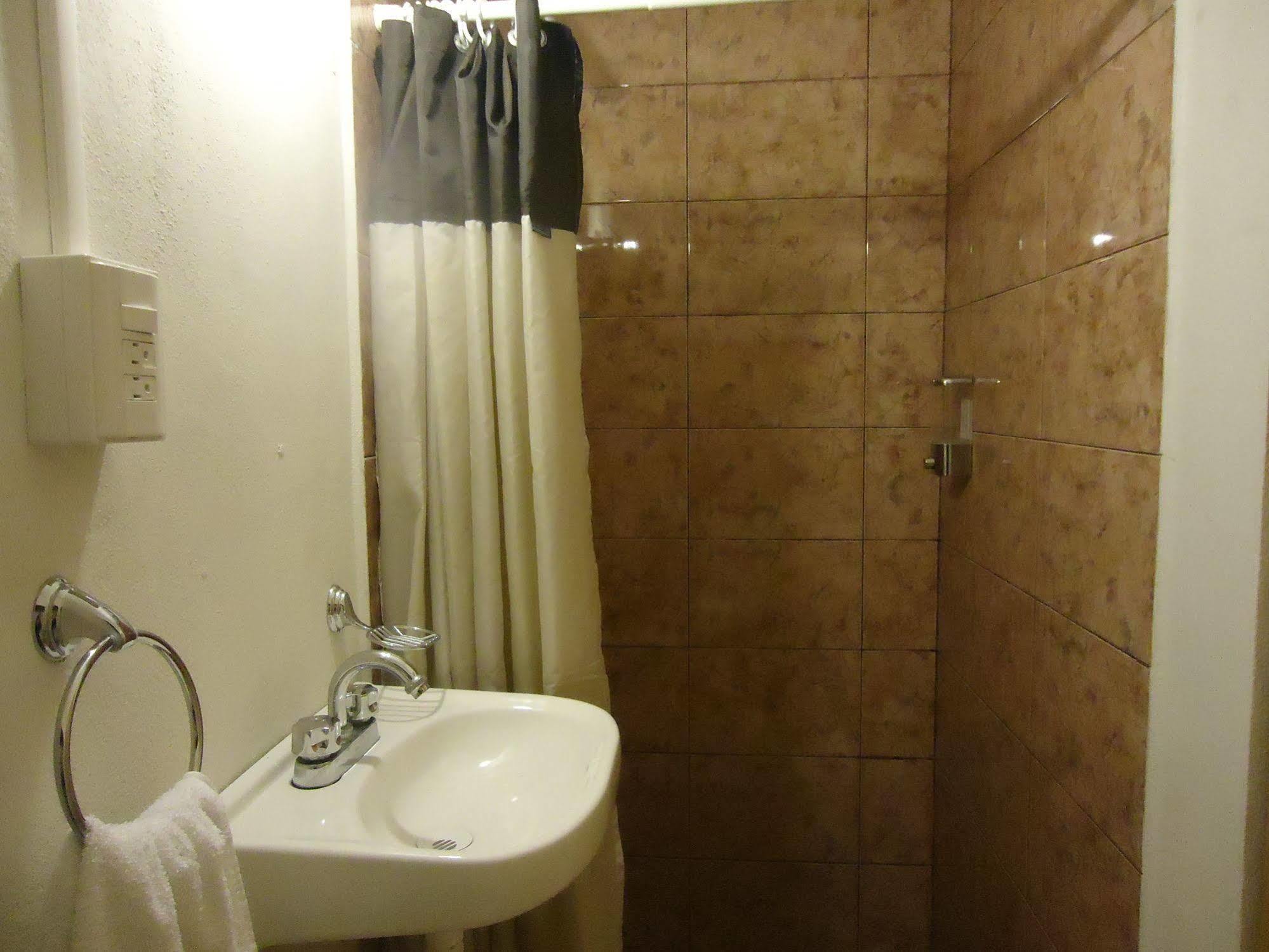 Humble Bumble Hostel Playa del Carmen Buitenkant foto