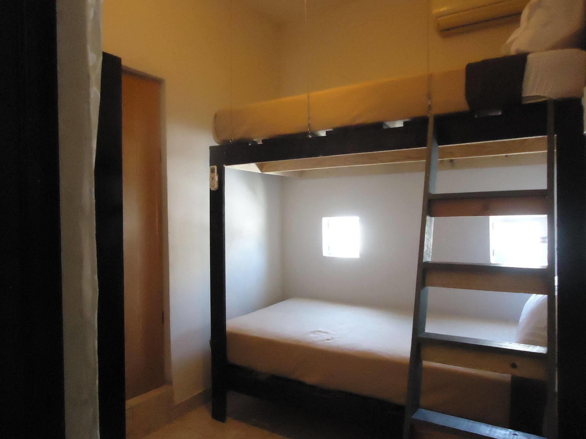 Humble Bumble Hostel Playa del Carmen Buitenkant foto